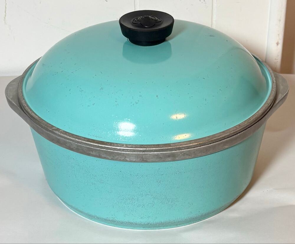 Vintage Club Aluminum Turquoise Dutch Oven 4.5 Qt Pot Lid Mid Century 10 Inch